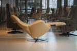 Elektrisch verstelbaar relaxfauteuil Twice TW-157N van meubelfabriek De Toekomst in Semira 5800 leer kleur beige met 3 motoren en een accu. Direct leverbaar. (kopie) - Afbeelding 9