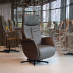 Elektrisch verstelbare relaxfauteuil/relaxstoel Feelz FZ-100 van Meubelfabriek De Toekomst in Leer kleur Antraciet met 2 motoren en een accu. Direct leverbaar.