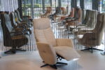 Handmatig verstelbare relaxfauteuil/relaxstoel Feelz FZ-R02A04 van Meubelfabriek De Toekomst in Stof Mito kleur Desert 109. Direct leverbaar. - Afbeelding 7