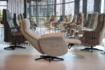 Handmatig verstelbare relaxfauteuil/relaxstoel Feelz FZ-R01A02 van Meubelfabriek De Toekomst in Stof Mito kleur Desert 109. Direct leverbaar. - Afbeelding 7