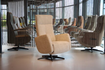 Gealux Relaxfauteuil / relaxstoel manueel in stof GLX-046. Direct leverbaar.