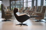 Gealux Arc 8019 modern design relaxfauteuil / relaxstoel in combi. leer/stof met 1 motor en een accu. Direct leverbaar. - Afbeelding 4