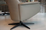 Gealux Arc 8060 modern design relaxfauteuil / relaxstoel in leer met 2 motoren en een accu. Direct leverbaar. - Afbeelding 8