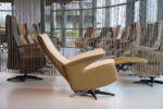 Gealux relaxfauteuil / sta-op-stoel in leer GLX-012-25 maat large 2 motoren met accu. Direct leverbaar. - Afbeelding 4
