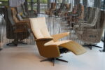 Gealux relaxfauteuil / sta-op-stoel in leer GLX-012-25 maat large 2 motoren met accu. Direct leverbaar. - Afbeelding 6