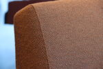 Havee Cloak Sky fauteuil/loveseat met armblok 130 cm breed in Ploegstof. Direct leverbaar. - Afbeelding 6