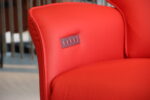 Elektrisch verstelbaar relaxfauteuil / relaxstoel Twice Pro TW-045N van De Toekomst 3 motoren met accu. Leer 9150 kleur rood. Direct leverbaar.