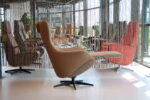 Elektrisch verstelbaar relaxfauteuil/relaxstoel RELAX4U Nova NV-1026N Stof Kleur Bruin van De Toekomst met 3 motoren en accu. Direct leverbaar. - Afbeelding 3