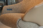 Elektrisch verstelbaar relaxfauteuil/relaxstoel RELAX4U Nova NV-1026N Stof Kleur Bruin met 3 motoren en accu. Direct leverbaar.
