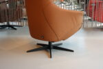 Elektrisch verstelbaar relaxfauteuil/relaxstoel RELAX4U Nova NV-1026N Leer Kleur Cognac De Toekomst met 3 motoren en accu. Direct leverbaar. - Afbeelding 8