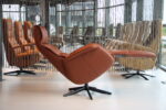 Elektrisch verstelbaar relaxfauteuil / relaxstoel voor lange mensen Twice Pro Plus TW-227N van Meubelfabriek De Toekomst in leer met 3 motoren en een accu. Direct leverbaar. - Afbeelding 6