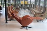 Elektrisch verstelbaar relaxfauteuil / relaxstoel voor lange mensen Twice Pro Plus TW-227N van Meubelfabriek De Toekomst in leer met 3 motoren en een accu. Direct leverbaar. - Afbeelding 5