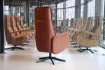 Elektrisch verstelbaar relaxfauteuil / relaxstoel voor lange mensen Twice Pro Plus TW-227N van Meubelfabriek De Toekomst in leer met 3 motoren en een accu. Direct leverbaar. - Afbeelding 9