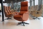 Elektrisch verstelbaar relaxfauteuil / relaxstoel voor lange mensen Twice Pro Plus TW-227N van Meubelfabriek De Toekomst in leer met 3 motoren en een accu. Direct leverbaar. - Afbeelding 11