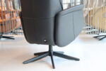 Elektrisch verstelbaar relaxfauteuil / relaxstoel voor lange mensen Twice Pro Plus TW-227N van Meubelfabriek De Toekomst in leer zwart met 3 motoren en een accu. Direct leverbaar. - Afbeelding 10
