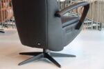Elektrisch verstelbaar relaxfauteuil / relaxstoel Twice Pro TW-218N van De Toekomst leer zwart met 3 motoren en een accu. Direct leverbaar. - Afbeelding 9