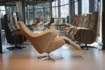 Elektrisch verstelbaar relaxfauteuil/relaxstoel RELAX4U Nova NV-1025N Stof kleur Taupe De Toekomst met 3 motoren en accu. Direct leverbaar. - Afbeelding 6