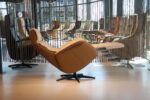 Elektrisch verstelbaar relaxfauteuil / relaxstoel Twice Pro TW-227N Large van Meubelfabriek De Toekomst in leer met stof, 3 motoren en een accu. Direct leverbaar. - Afbeelding 5