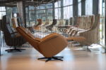 Elektrisch verstelbaar relaxfauteuil / relaxstoel Twice Pro TW-227N Large van Meubelfabriek De Toekomst in leer Noce 3 motoren en een accu. Direct leverbaar. - Afbeelding 4