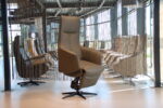 Sta op stoel Elektrisch verstelbaar relaxfauteuil Twice Pro TW-082N Medium van Meubelfabriek De Toekomst in leer Avocado 3 motoren en een accu. Direct leverbaar. - Afbeelding 2
