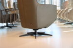Sta op stoel Elektrisch verstelbaar relaxfauteuil Twice Pro TW-082N Medium van Meubelfabriek De Toekomst in leer Avocado 3 motoren en een accu. Direct leverbaar. - Afbeelding 10