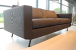 Havee Lookline 4 zits bank model 2850 in ploegstof zwart 234 cm breed. Direct leverbaar.