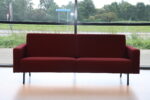 Havee Looklike model 2900 3,5 zits 210 cm breed in Stof weverij de Ploeg Alto 31 kleur Bordeaux. Direct leverbaar.