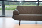 Havee Meubelen collectie Cloak model Beach 3,5 zits (230 cm)+ 1 zits (130 cm) Stof weverij de Ploeg Monza Multi blauw. Direct Leverbaar.