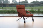 Havee Cloak design fauteuil model 1150 in Stof Keymer. Direct leverbaar.