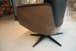 Relaxfauteuil Twice Pro TW-273N in rundleer Prestige Black met houten schaal Clay Wood van De Toekomst met 3 motoren en een accu. Direct leverbaar. - Afbeelding 10