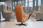Elektrisch verstelbaar relaxfauteuil Twice Pro TW-190N van De Toekomst Rebound leer Cognac met 3 motoren en een accu. Direct leverbaar. - Afbeelding 7