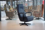 Elektrisch verstelbaar relaxfauteuil / relaxstoel Dahlia in Leer Polo 1010 kleur blauw van Gealux met 2 motoren en accu. Direct leverbaar.