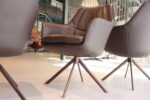 4x Gealux Lios eetkamerstoel draai in Leer Typhoon 80 kleur Bruin. Onderstel kleur brown. Direct leverbaar.