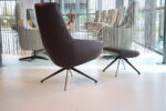 Bijzetfauteuil Jade Gealux draaifunctie Leer Typhoon kleur Bruin. Direct Leverbaar. - Afbeelding 3