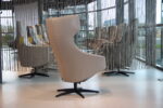 Gealux Arc 8043 modern design relaxfauteuil / relaxstoel in leer Royal 300 licht grijs met 2 motoren en een accu. Direct leverbaar. - Afbeelding 7