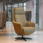 Elektrisch verstelbaar relaxfauteuil / relaxstoel Twinz 8140 in leer Prestige olive met Stof multi color groen van Gealux met 3 motoren en accu. Direct leverbaar.