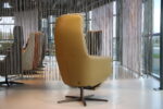 Elektrisch verstelbaar relaxfauteuil / relaxstoel Twinz 8040 in leer Prestige olive met Stof multi color groen van Gealux met 3 motoren en accu. Direct leverbaar. - Afbeelding 7